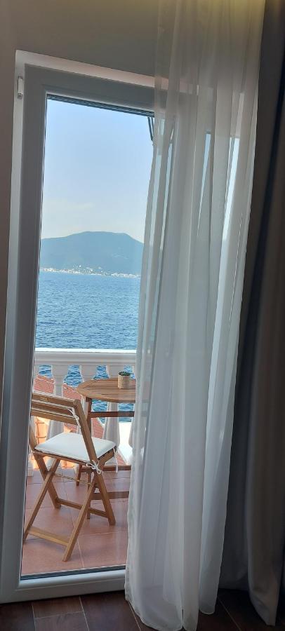 Appartamento La Casa Di Sonja Teodo Esterno foto